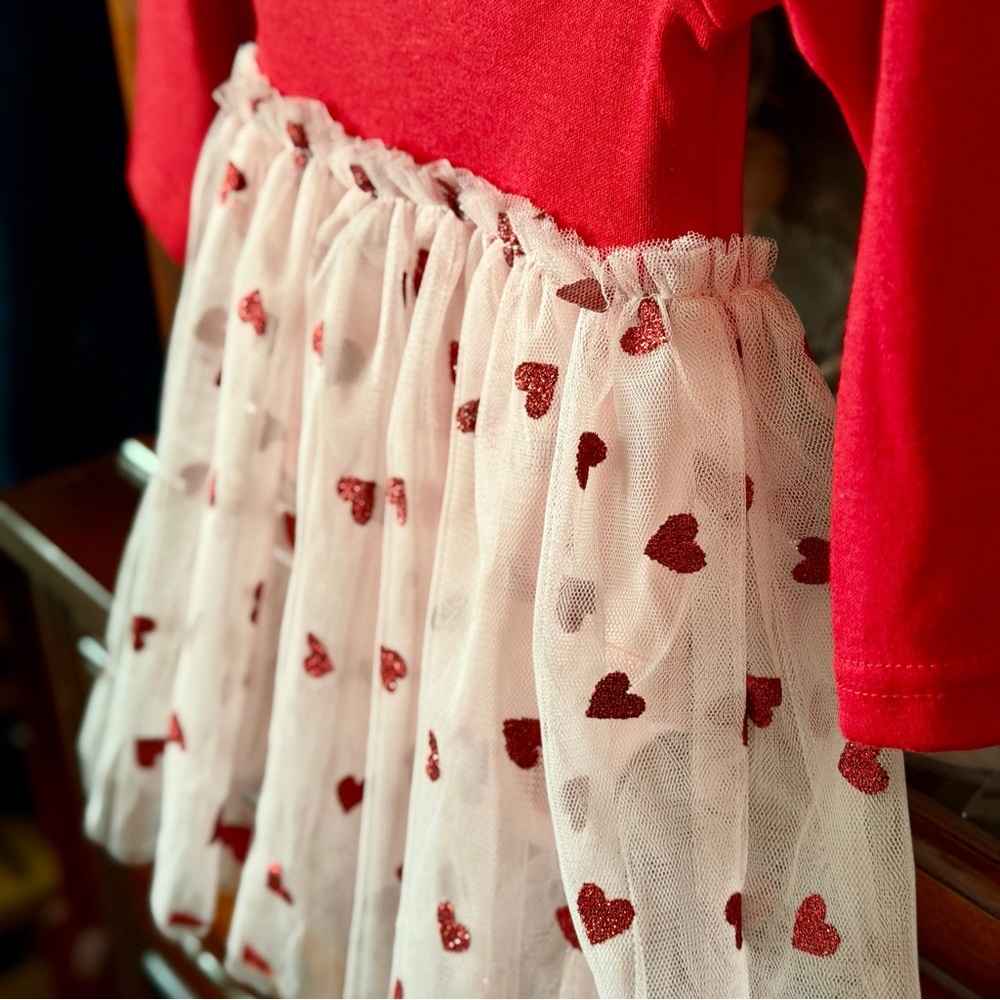 Cute Baby Girl Outfit with Red Tulle Heart Dress, White Socks and red headband - Picture 9 of 10